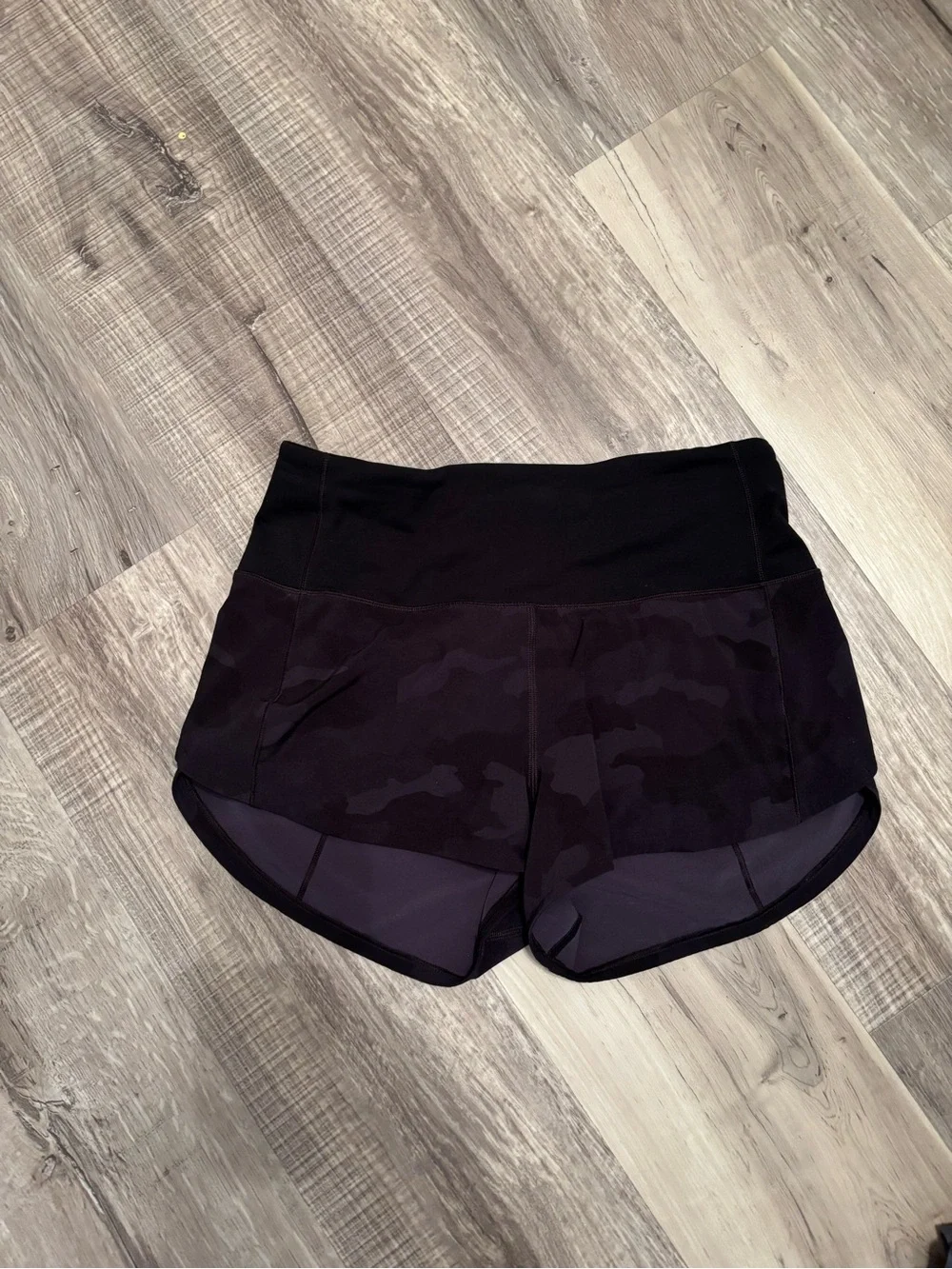 Lululemon High-Rise Women's Athletic Shorts in Dark Camouflage